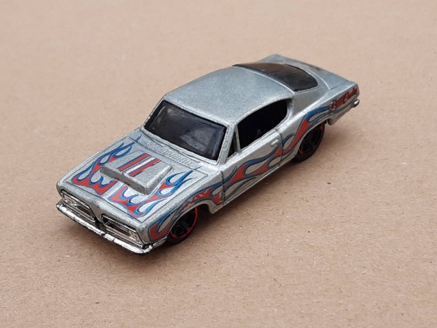 2006 Hemi Cuda Hotwheels kisaut