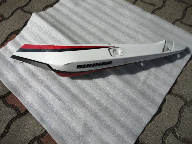 2006-t�l Gilera Runner �l�s alatti bal oldalidom ,elad�