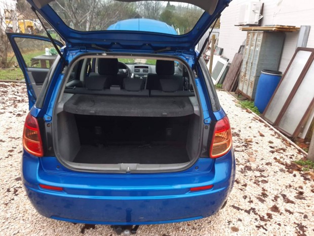 2007-es Suzuki sx4 bal hts lmpa 