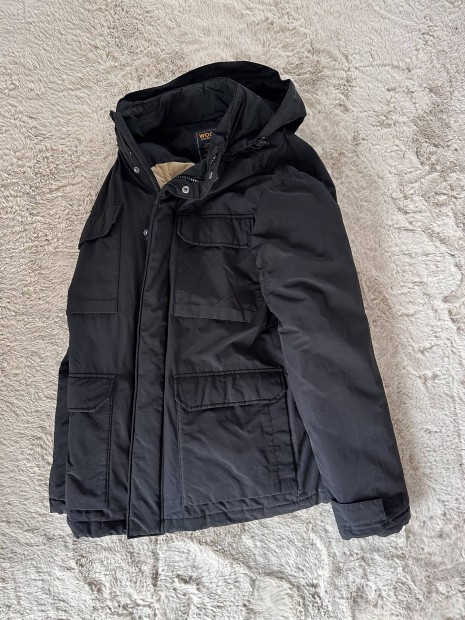 200ezres Woolrich frfi kabt