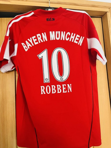 2010/11 Adidas Bundesliga Bayern Mnchen Robben jtkosmez