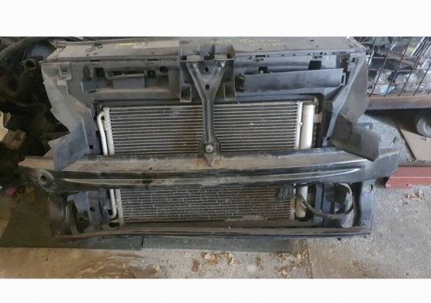 2010-15 ig VW Touran Benzines homlokfal 24.01