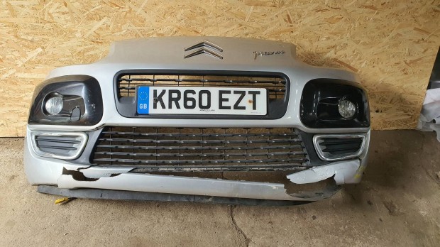 2010 Citroen C3 Picasso sérült első lökháritó 24.06.03