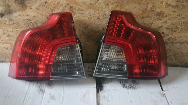 2010 Volvo S40 sedan hátsó lámpa 24.12.05