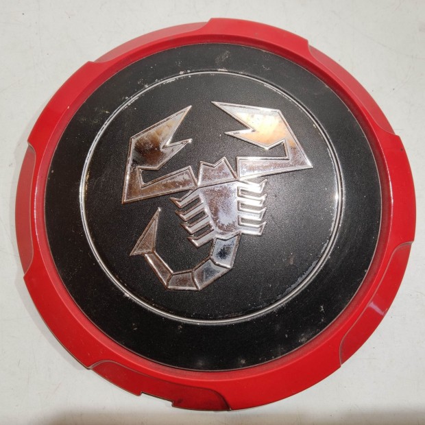 201102 Abarth 500 2008- felni közép kupak, a képen látható