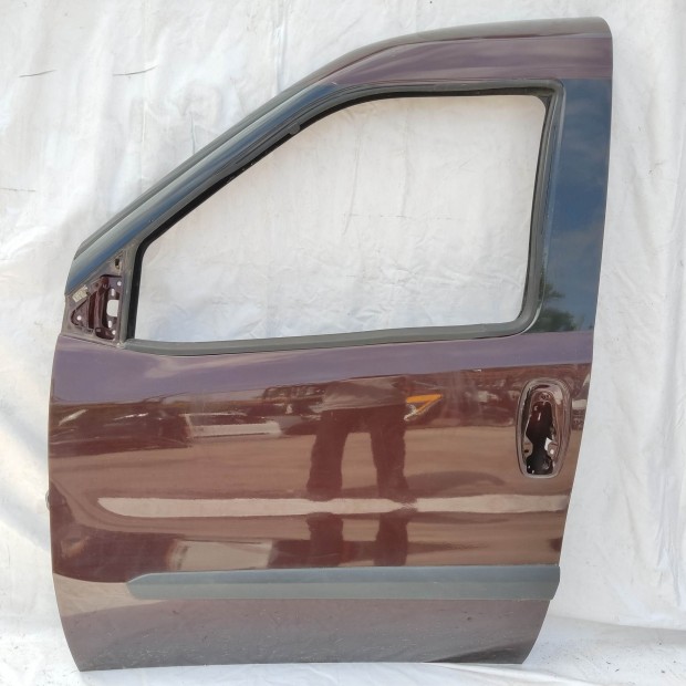 201195 Fiat Doblo 2009-2022 bal első bordó színű ajtó