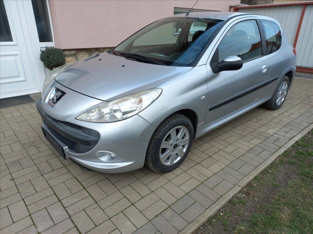 2011-es Peugeot 206+ 91000 km-el!