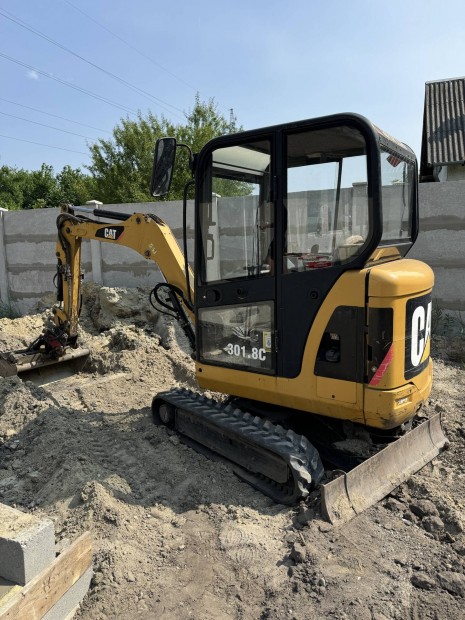 2012 Caterpillar 301.8 kotrgp 
