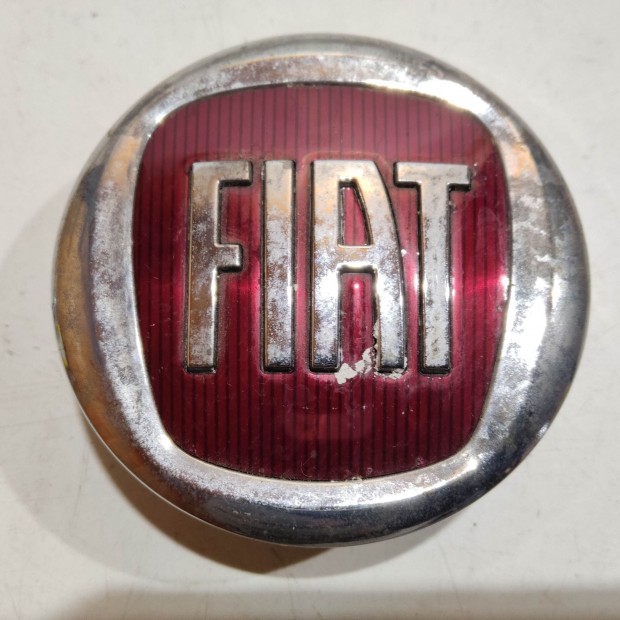 201305 Fiat Freemon Felni közép kupak, a képen látható állapotban