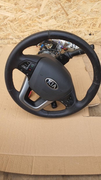 2013 Kia Rio Mulit bőrkormány 25.03.25.b