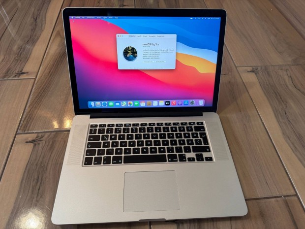 2014 Macbook Pro 15" i7, 16GB RAM, Bomba ron