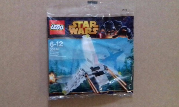2014-es bontatlan Star Wars LEGO 30246 Imperial Shuttle a 75302 kicsib