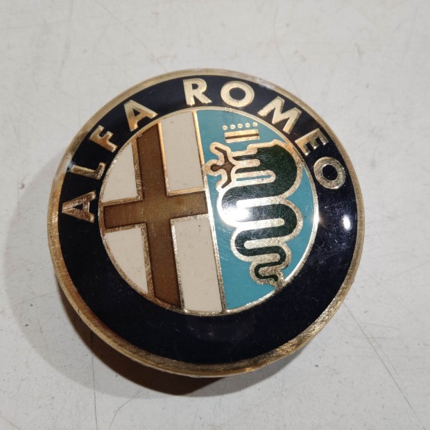 201571 Alfa Romeo 147, 156, 166, Gt felni közép kupak, átmérő 50 mm,