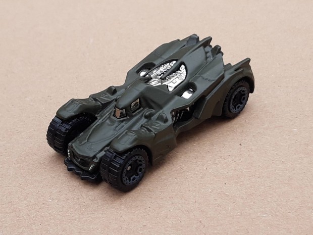 2015 Batmobile Hotwheels kisaut