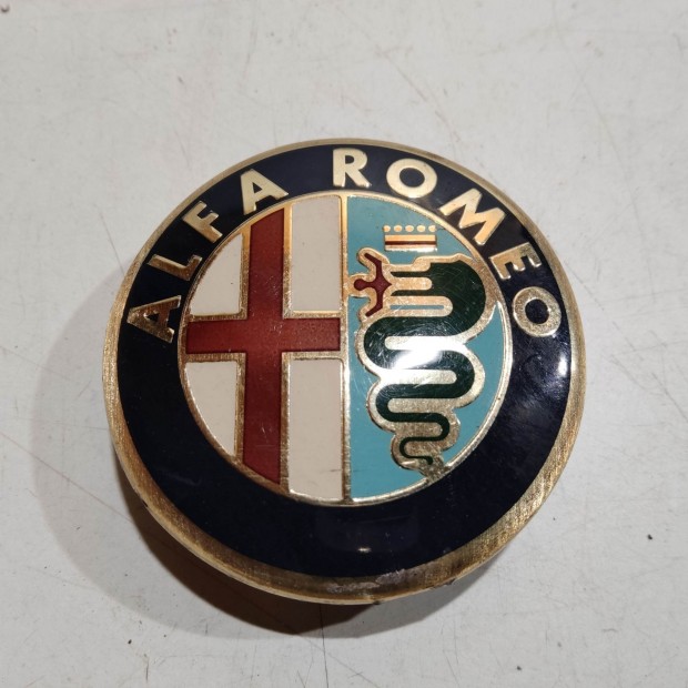 201657 Alfa Romeo 147, 156, 166, Gt felni közép kupak, átmérő 50 mm,