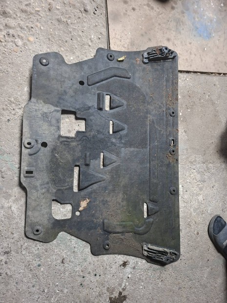 2016-s Volvo XC90 has p�nc�l elad�. 