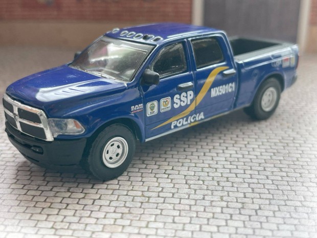 2017 Ram 2500 modell aut - Greenlight 1:64 mret