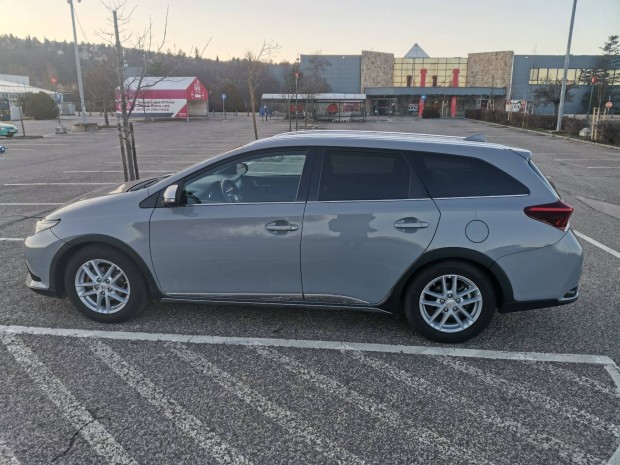 2017 es vjrat Toyota Auris kombi Freestyler 1.6 v ti Lpg