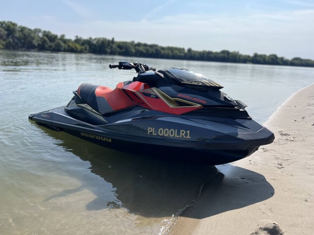 2019 sea doo rxp x 300 jetski
