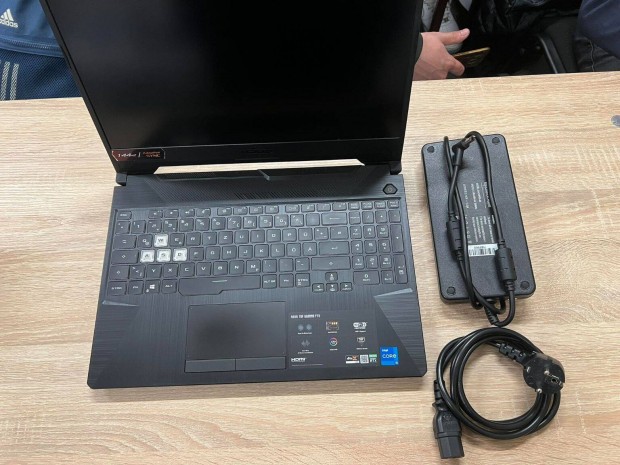 2021 Asus Tuf 15 FX506HM-HN223T Gaming Laptop