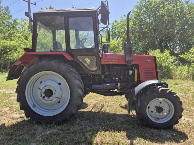 2022 MTZ 820 traktor 87 üzemóra