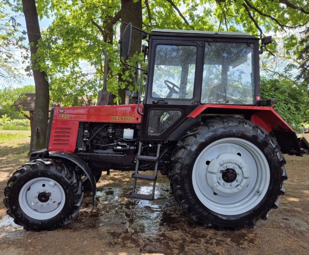 2022 Mtz 820 traktor 87 üzemóra