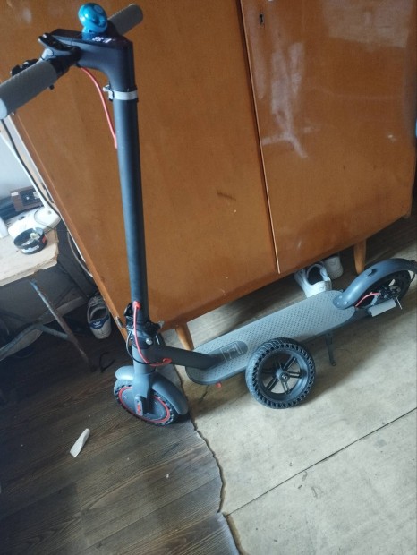 2023-as, Aovopro S80as elektromos roller