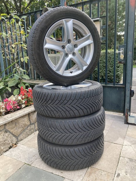 2023-as, Ngyvszakos, 205/55/r16 + Anzio felnik! Egyben: 120e Ft.