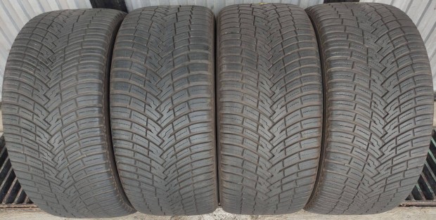 2023as Pirelli 235/40 R18 235/40R18 XL ngyvszakos gumi fl r alatt