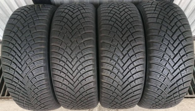 2023as szinte új Hankook 215/55 R16 215/55R16 téli gumi fél áron eladó