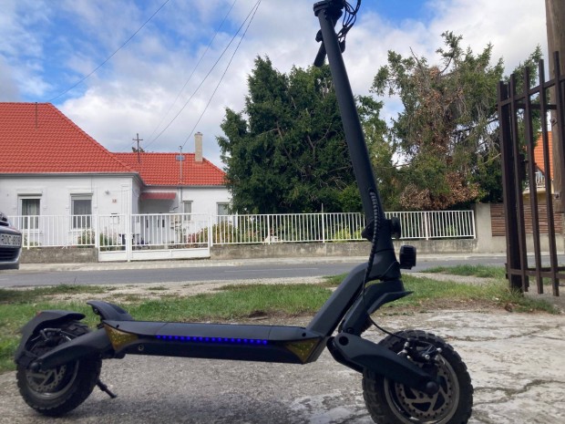2024 Elektromos Roller 600/1200watt ) Be Cool Pro3