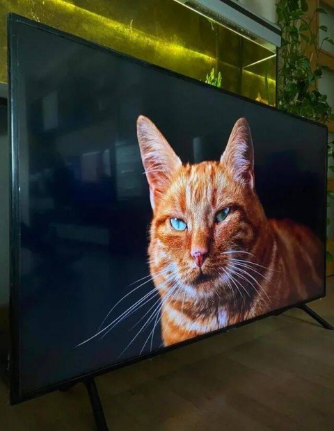 2024 Samsung 55" 4K Smart Tv, Wifis 2.1 hangprojektorral, dobozban