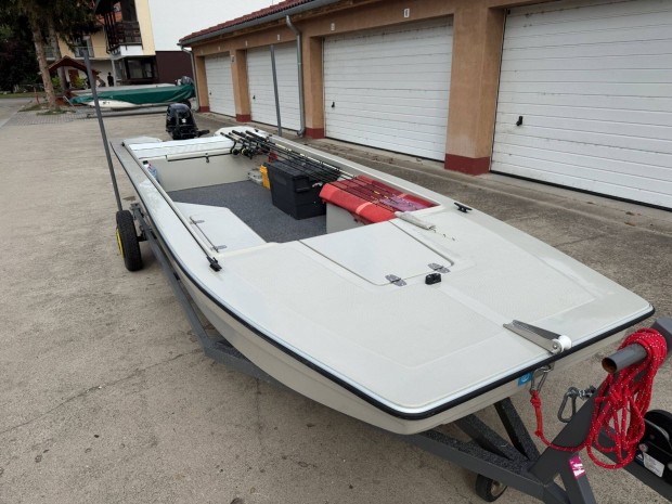 2025 Cs�nak 500x165 �vegsz�las suzuki DF 20 AES k�zikaros, �nind�t�s