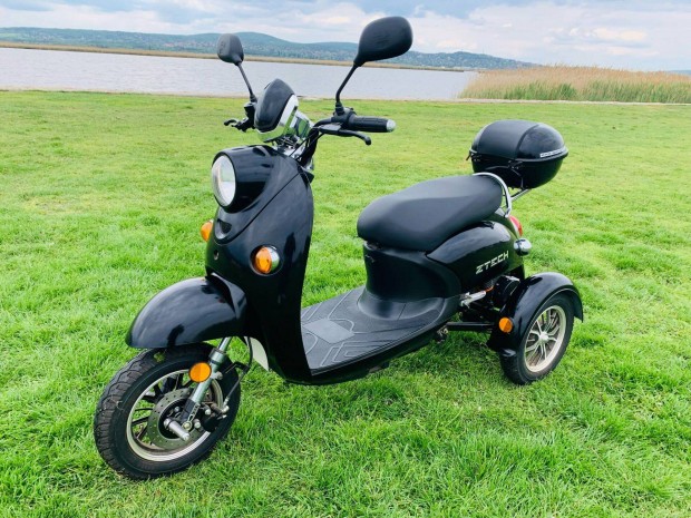 2025 Garanciális Elektromos Robogó Motor MOPED Bicikli Szállítással