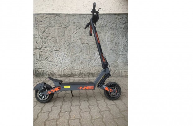 2025 Kukirin G2 elektromos roller