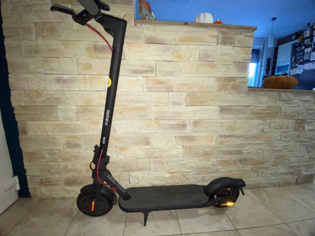 2025 Xiaomi Electric Scooter 4 Life elektromos roller