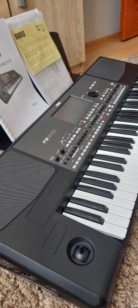 2028 Garanciával Korg Pa 600 szintetizátor eladó.