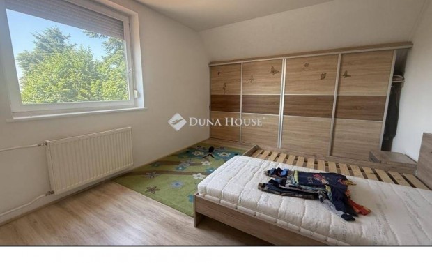 202 nm-es h�z elad� B�k #5014543