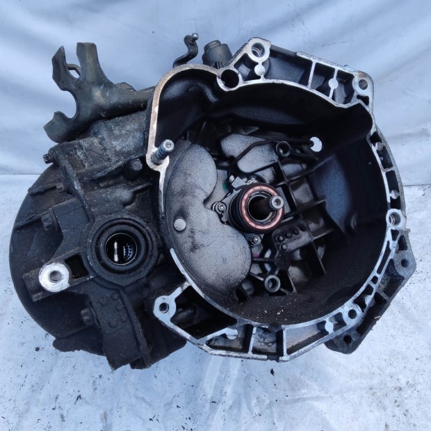204576 Fiat Grande Punto 2005-2009 1,3 16v Diesel 90Le 6 sebességes