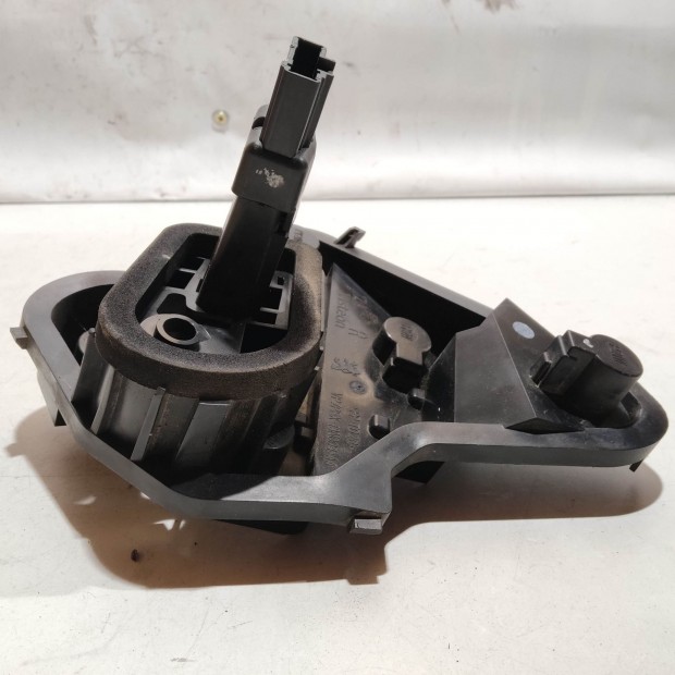 204889 Peugeot 207 kombi 2006-2014 jobb hátsó izzó foglalat