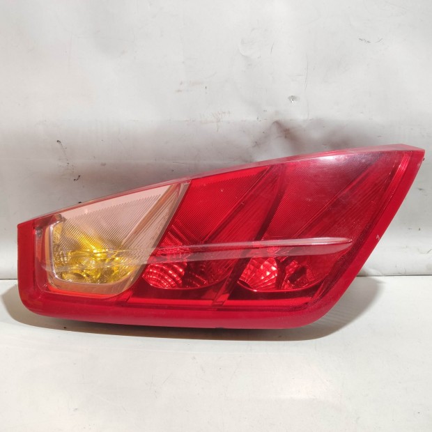 205012 Fiat Grande Punto 2005-2009 bal hátsó lámpa, izzófoglalat