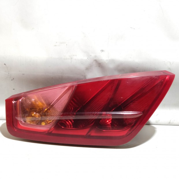 205013 Fiat Grande Punto 2005-2009 bal hátsó lámpa, izzófoglalat