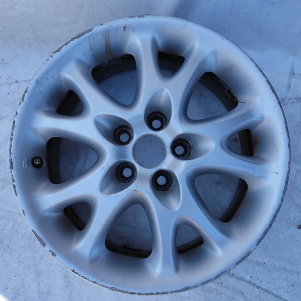 205226 Alfa Romeo 147 2000-2010 15"-os alufelni (1db) a kpen