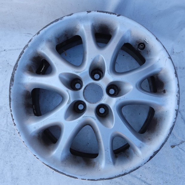 205227 Alfa Romeo 147 2000-2010 15"-os alufelni (1db) a képen