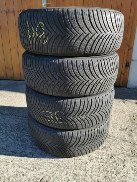 205X55R16 Kleber Quadraxer 3. Jó Állapotú, 4DB. Téli, 45000FT