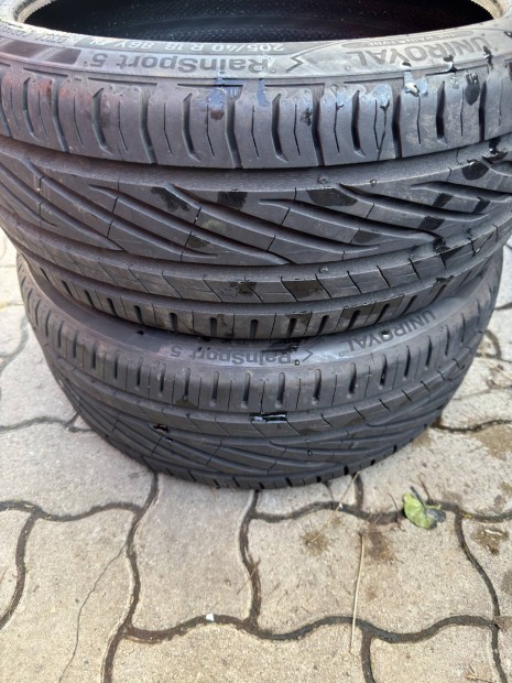 205/40 R18 nyri gumi