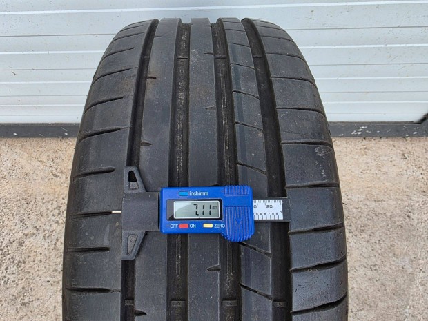 205/45R17 Dunlop gumi 2db teljesen újszerű állapotban eladó!