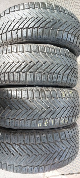 205/45R17" Michelin Alpin 