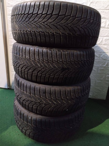 205 45 17 nexen 205/45 R 17 tli gumi garnitura