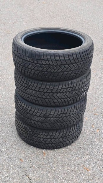 205/45 R17 tli gumi Vredestein Wintrac Pro